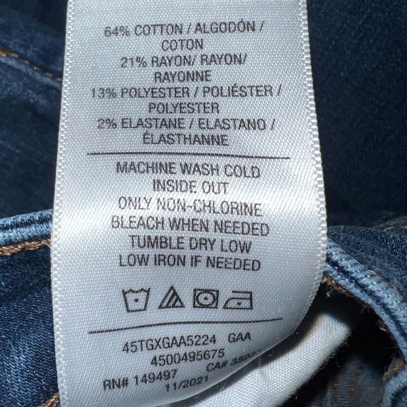 Joe's Jeans The Lara Mid Rise Cigarette Ankle Jeans - Picture 10 of 12